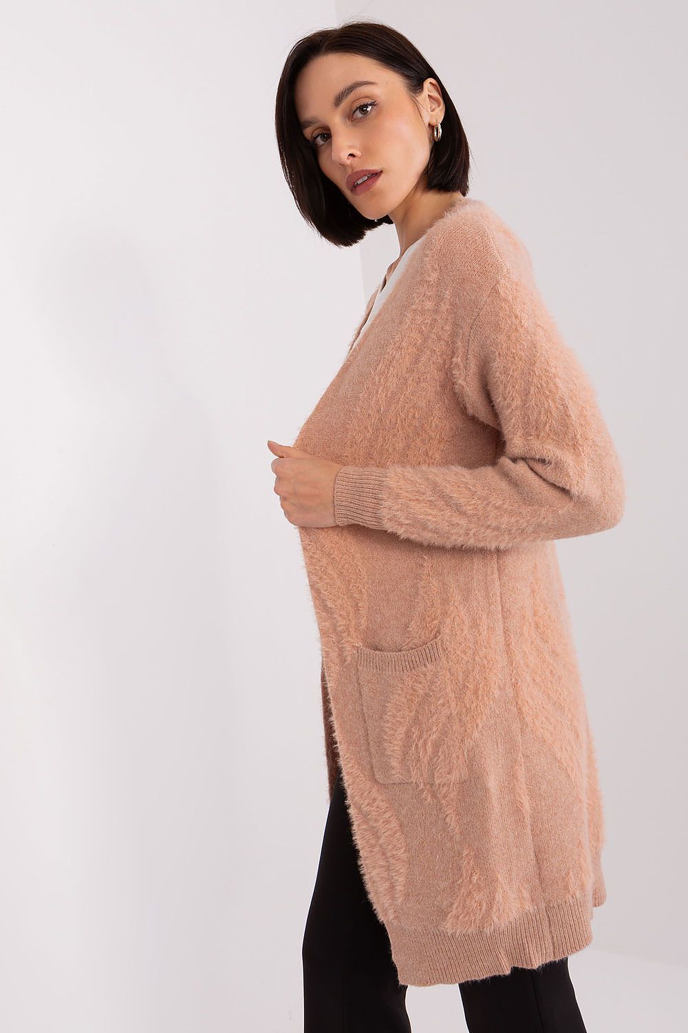  Cardigan model 188279 AT 