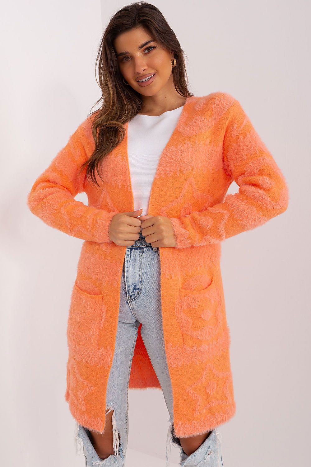  Cardigan model 189212 AT 