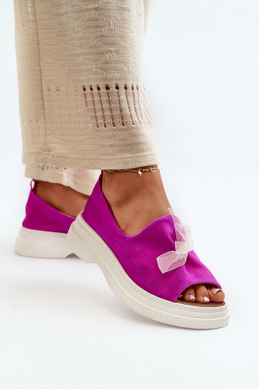  Sandals model 198401 Step in style 