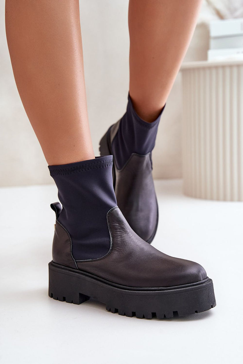  Boots model 201001 Step in style 
