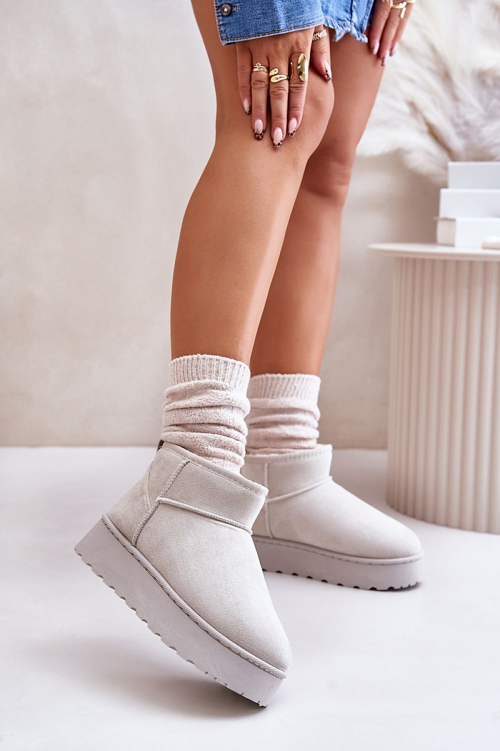  Snow boots model 202214 Step in style 
