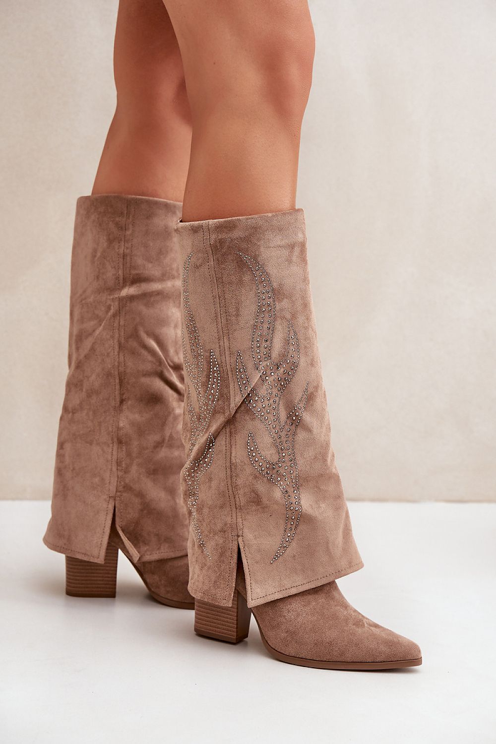  Heel boots model 204657 Step in style 