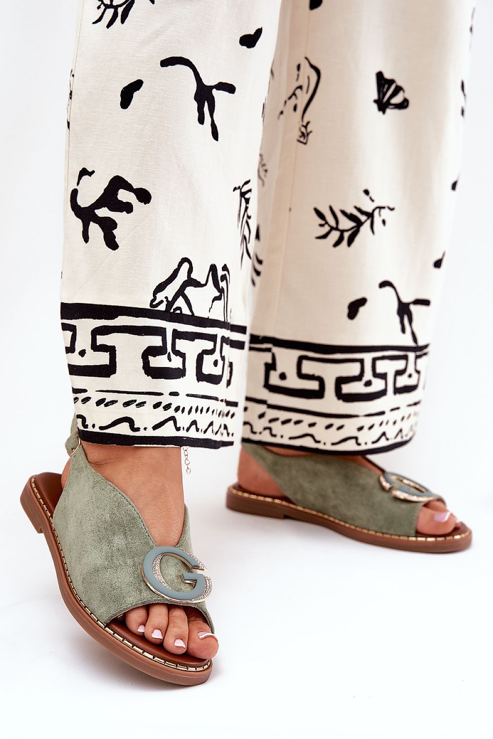  Sandals model 210137 Step in style 