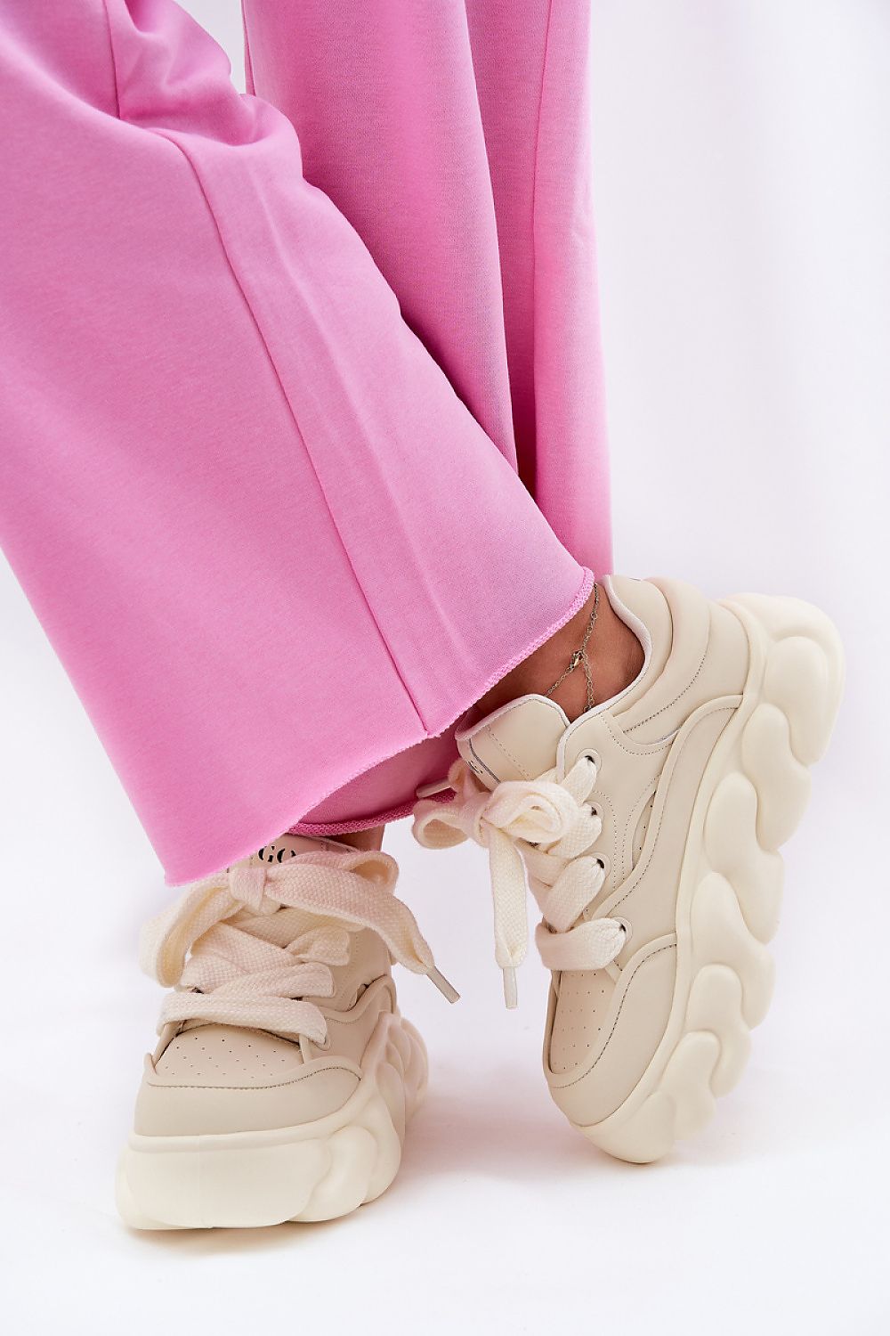  Sport Shoes model 211323 Step in style 