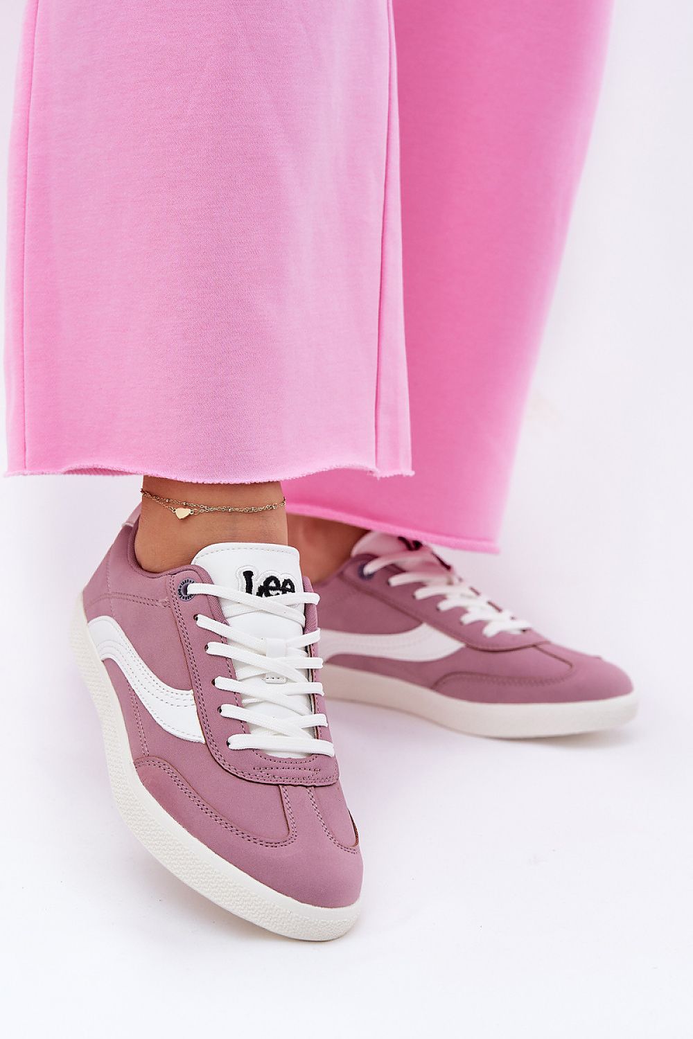  Sport Shoes model 211327 Step in style 