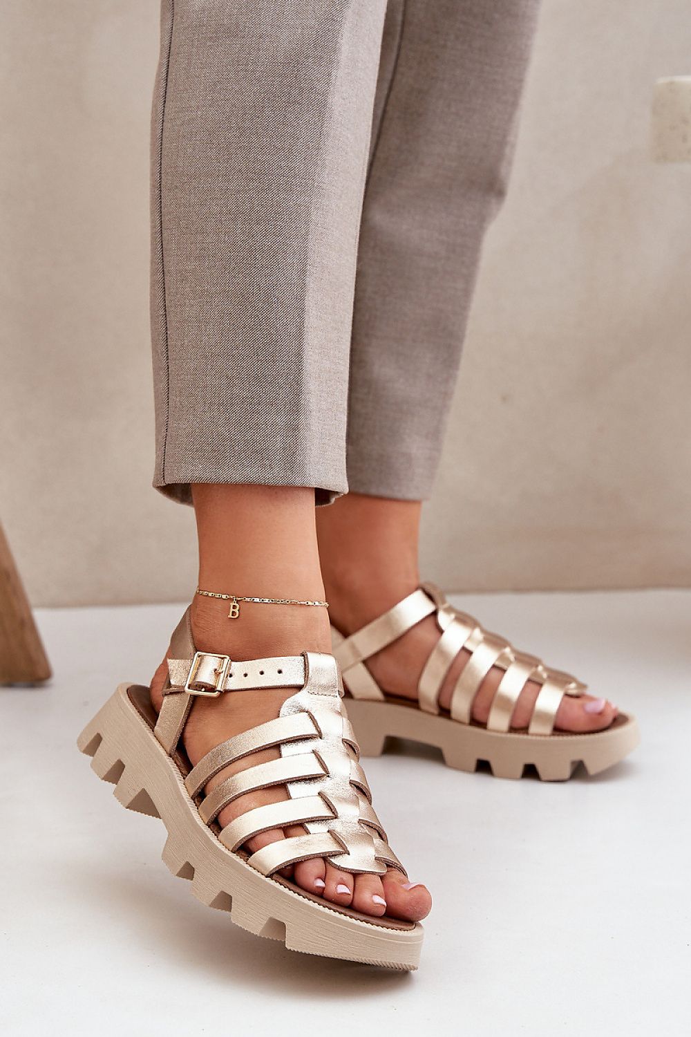  Sandals model 213471 Step in style 