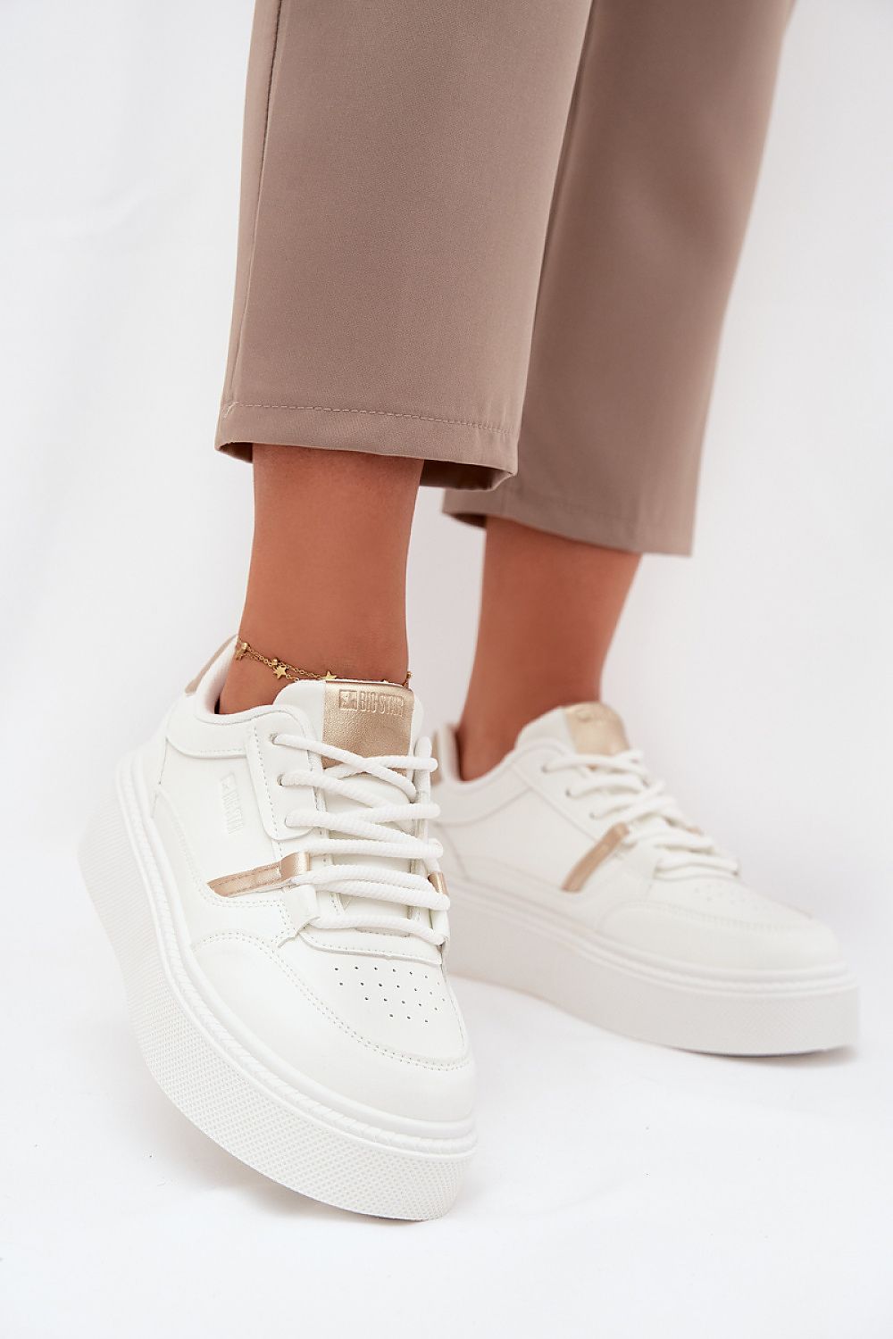  Sport Shoes model 216467 Step in style 