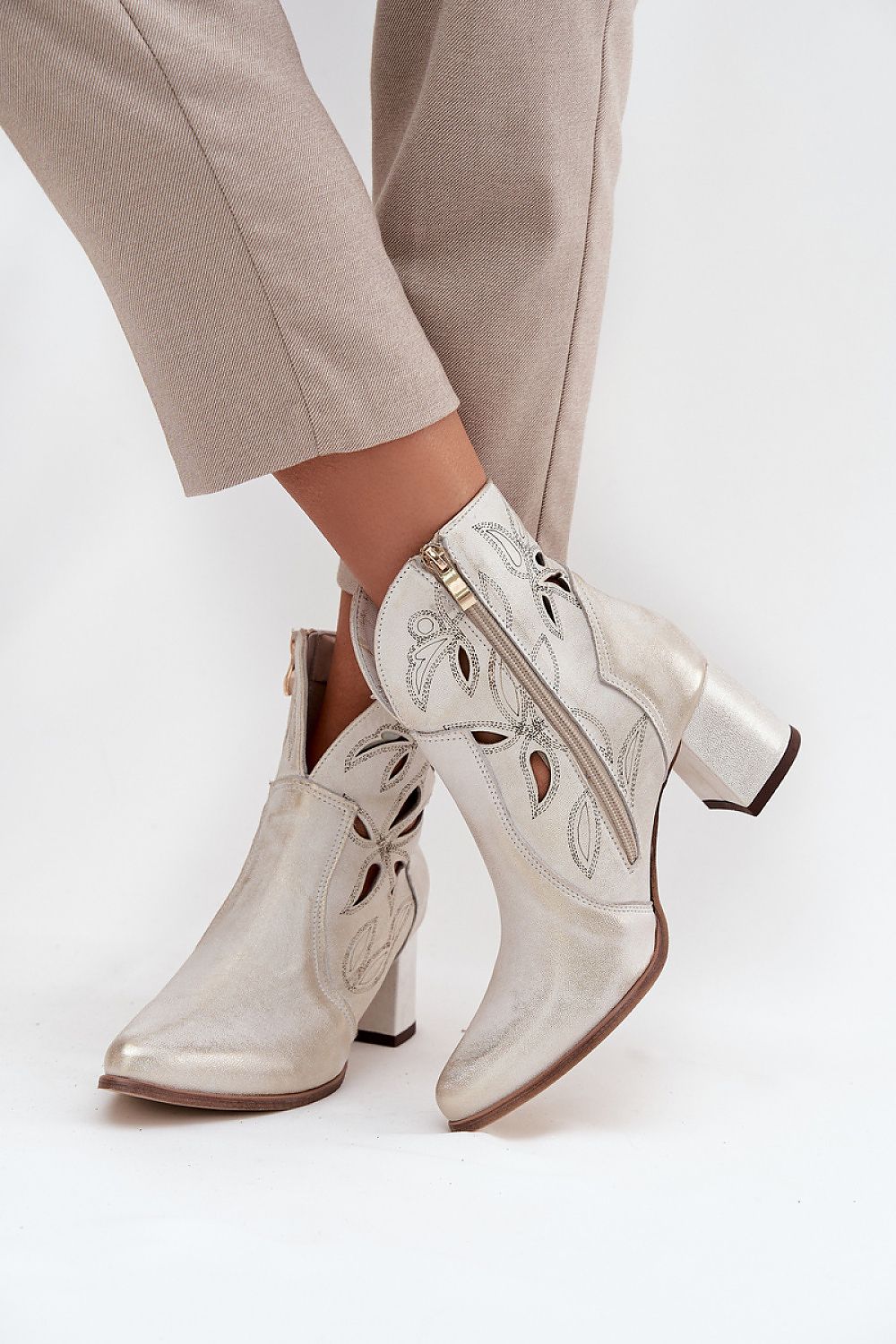  Heel boots model 219131 Step in style 