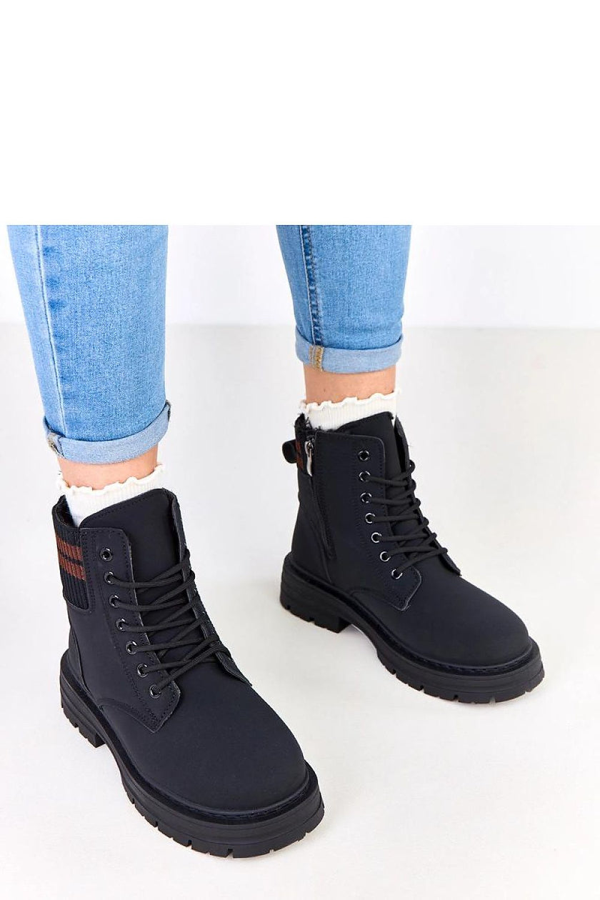  Trapper shoes model 219420 Solea 