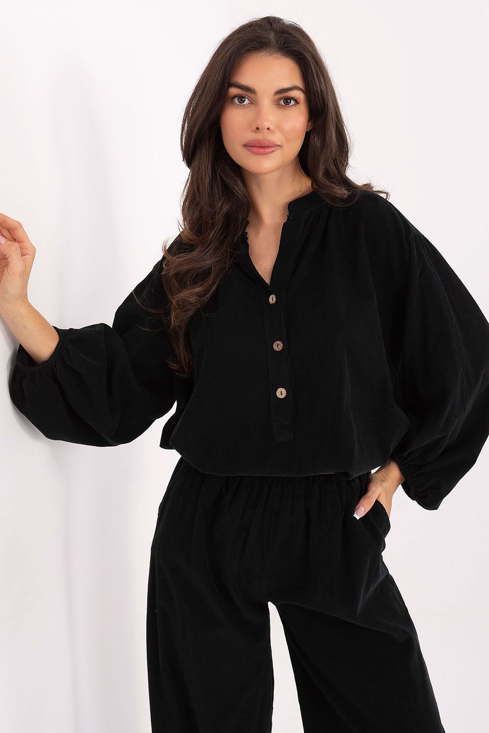  Blouse model 220273 Italy Moda 
