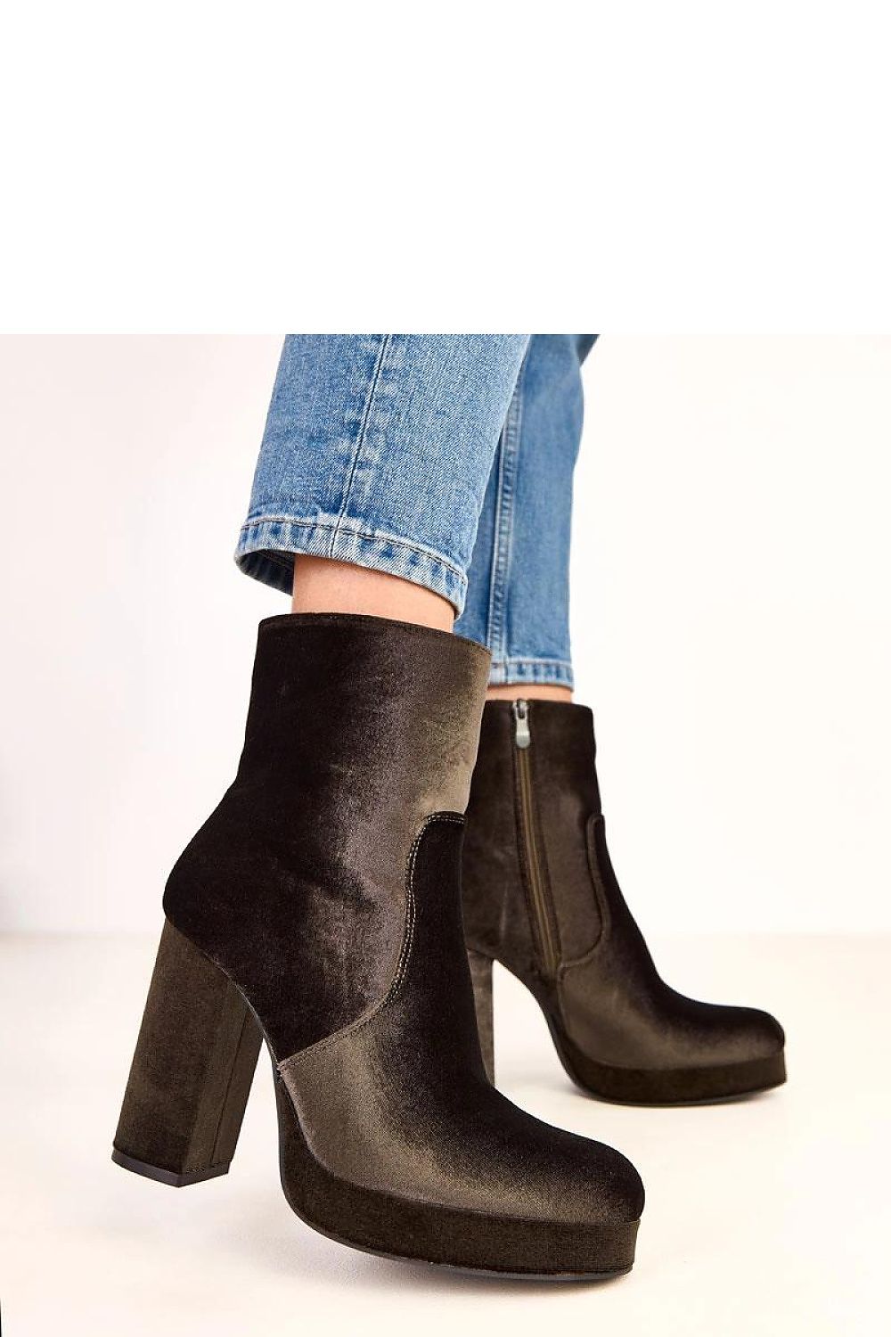  Heel boots model 220583 Solea 