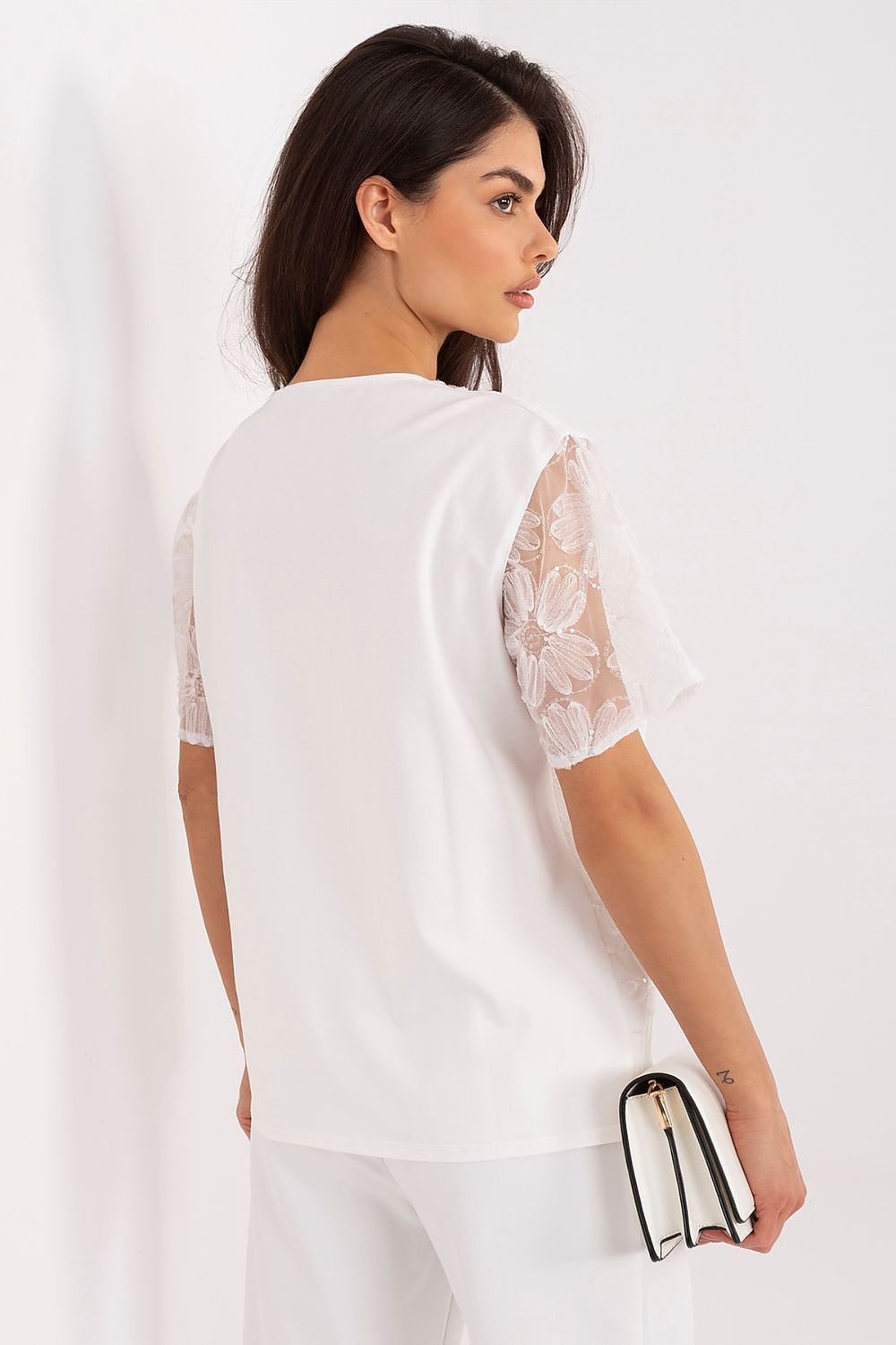  Blouse model 227319 Lakerta 