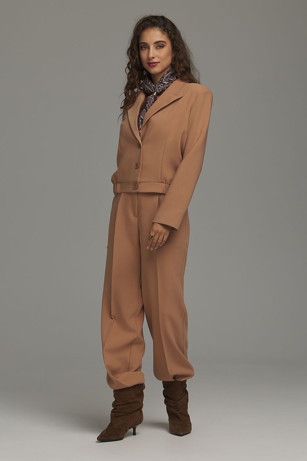  Women trousers model 231344 Nife 