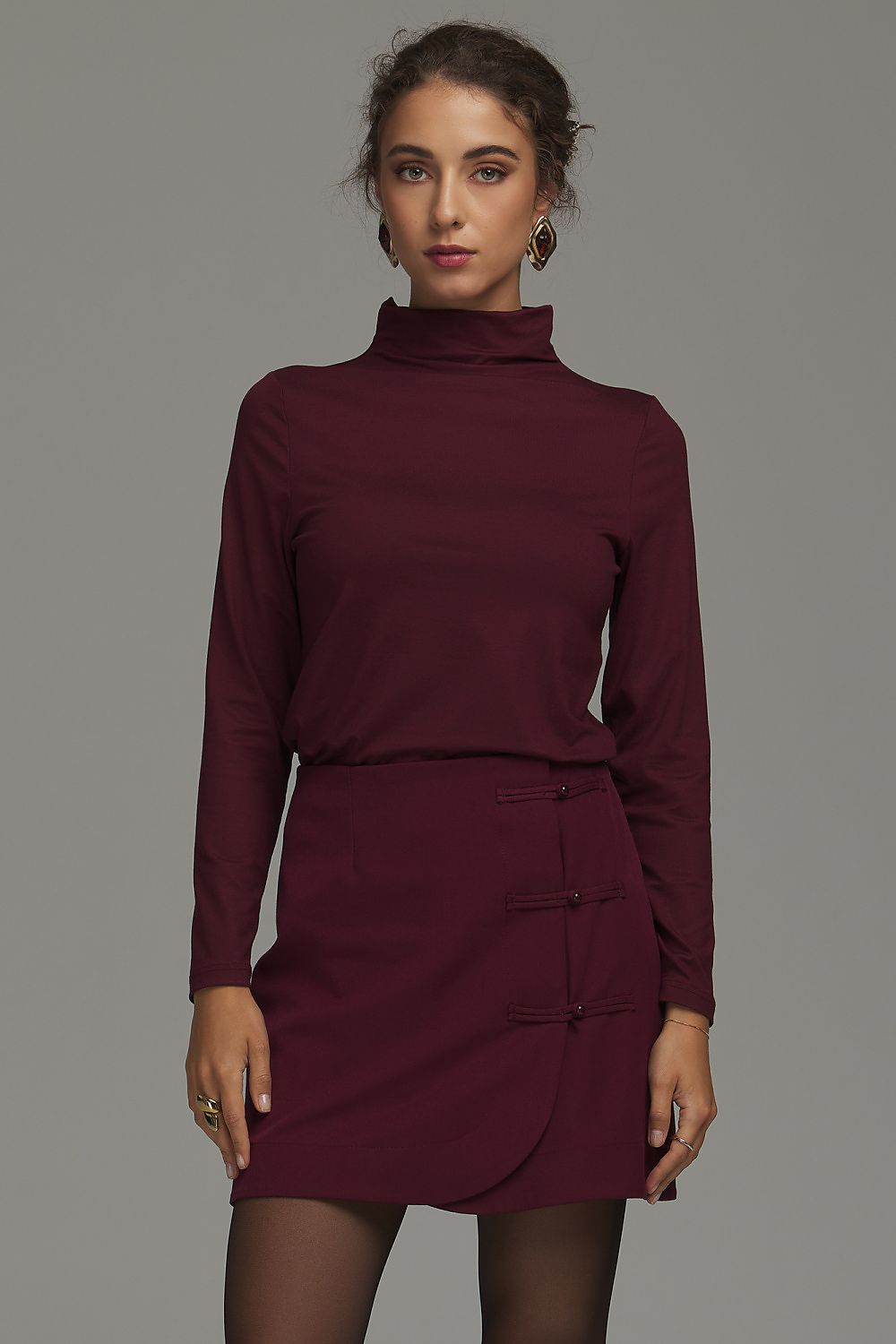  Short skirt model 232496 Nife 