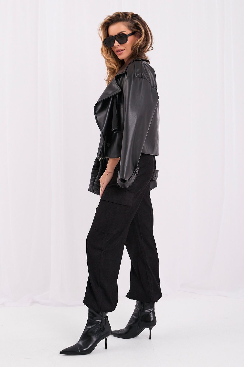  corduroy trousers model 232540 Factory Price 
