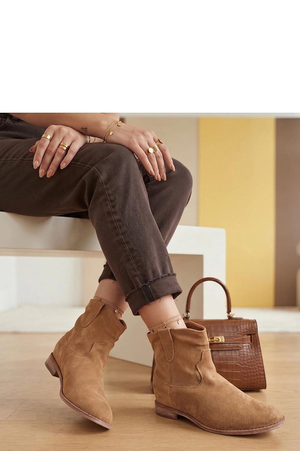  Buskin boots model 232678 Solea 