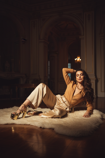 Platform shoes laying variation